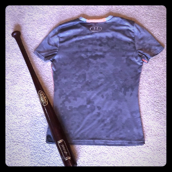 *Price drop! Under Armour bundle fitted shirts - Picture 5 of 7